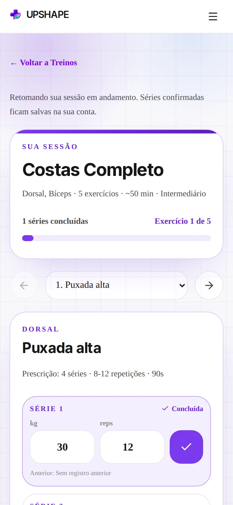 Tela real de execução guiada de treino na UPSHAPE, com séries, cargas e cronômetro de descanso